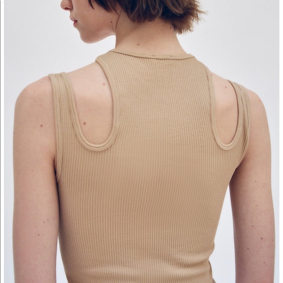 Zara cut out seamless tank - Picture 2 of 5